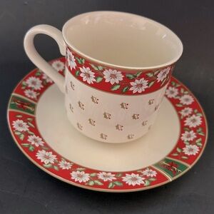Kobe CHARLTON HALL Classic Traditions Christmas Cup and Saucer